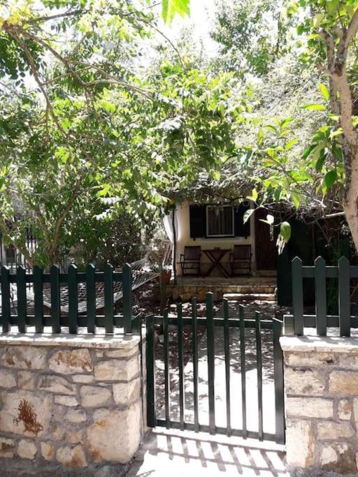 Casa Natasa Apartman Oziász Kültér fotó
